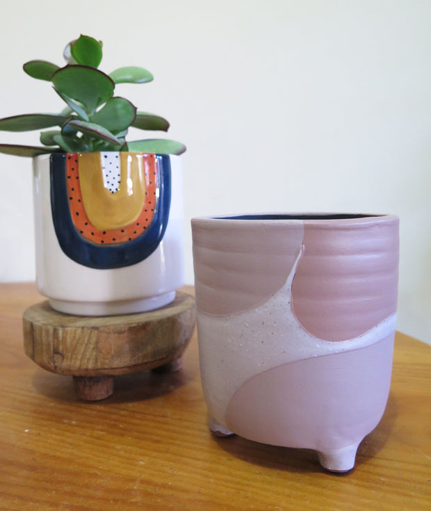 Nomi Pastel Ceramic Pot with feet