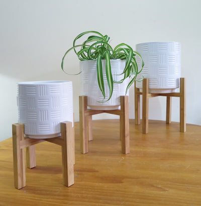 White Antha Pot with Stand x 3 sizes