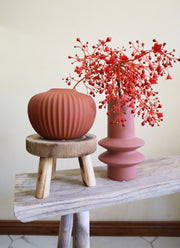 Ribbed Squat Vase x 2 colours