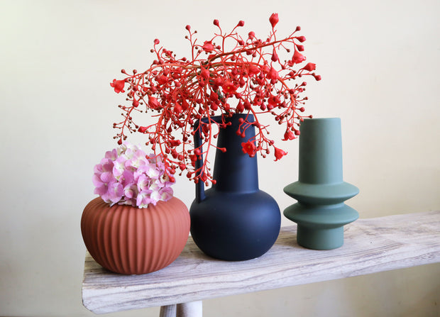 Ribbed Squat Vase x 2 colours